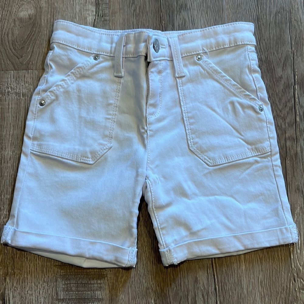 White short Jessica Simpson